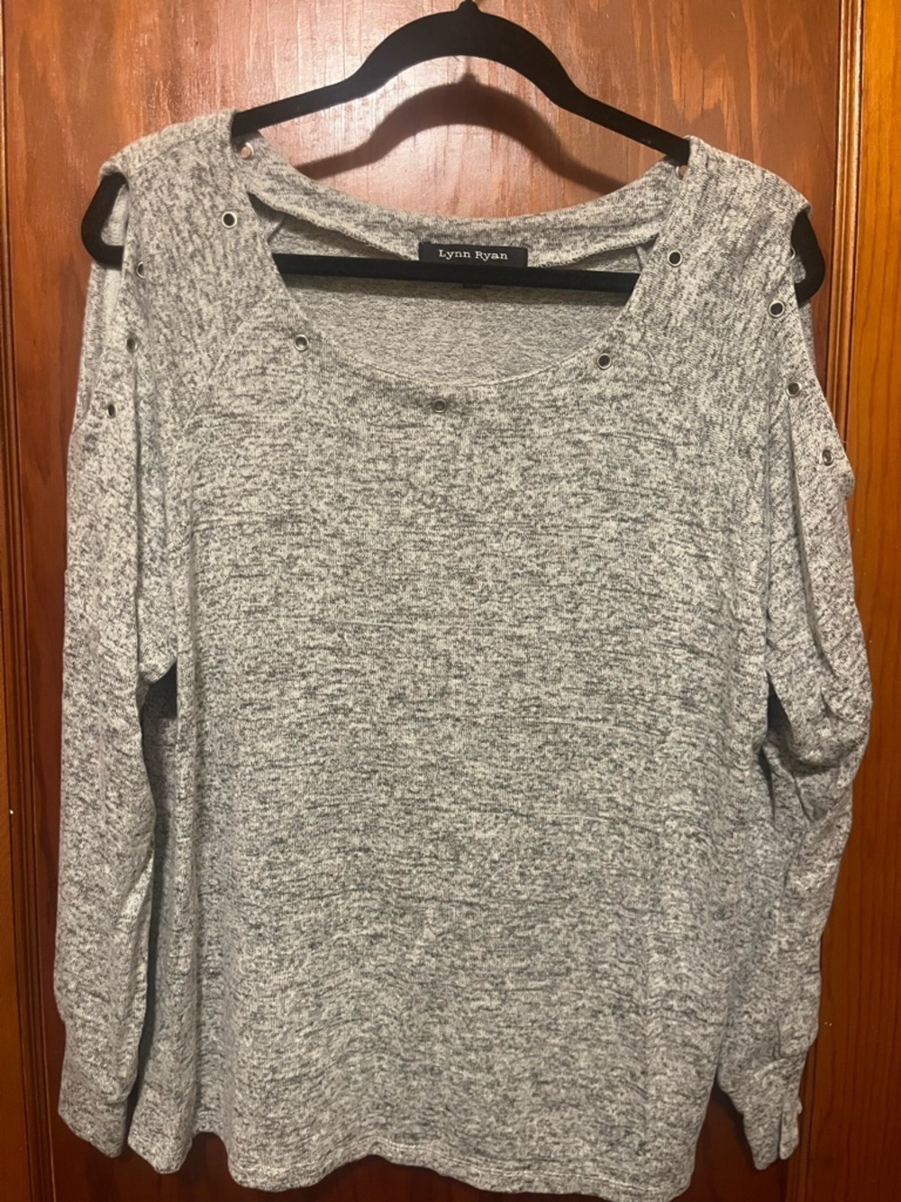 Women’s Gray Cold-Shoulder Knit Top